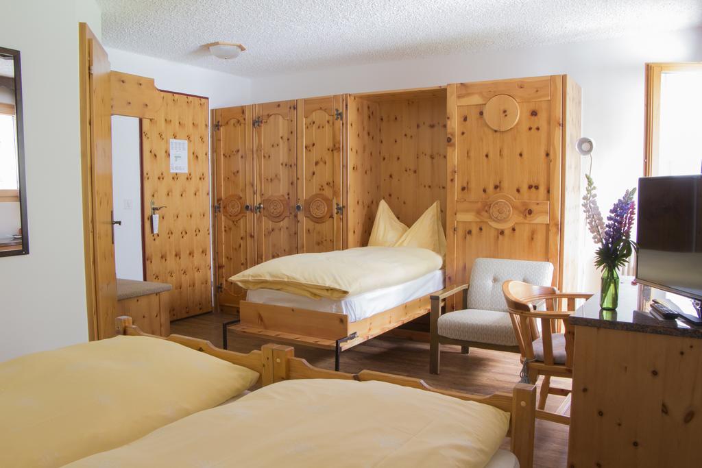 Hotel Waldhaus Bettmeralp Bilik gambar